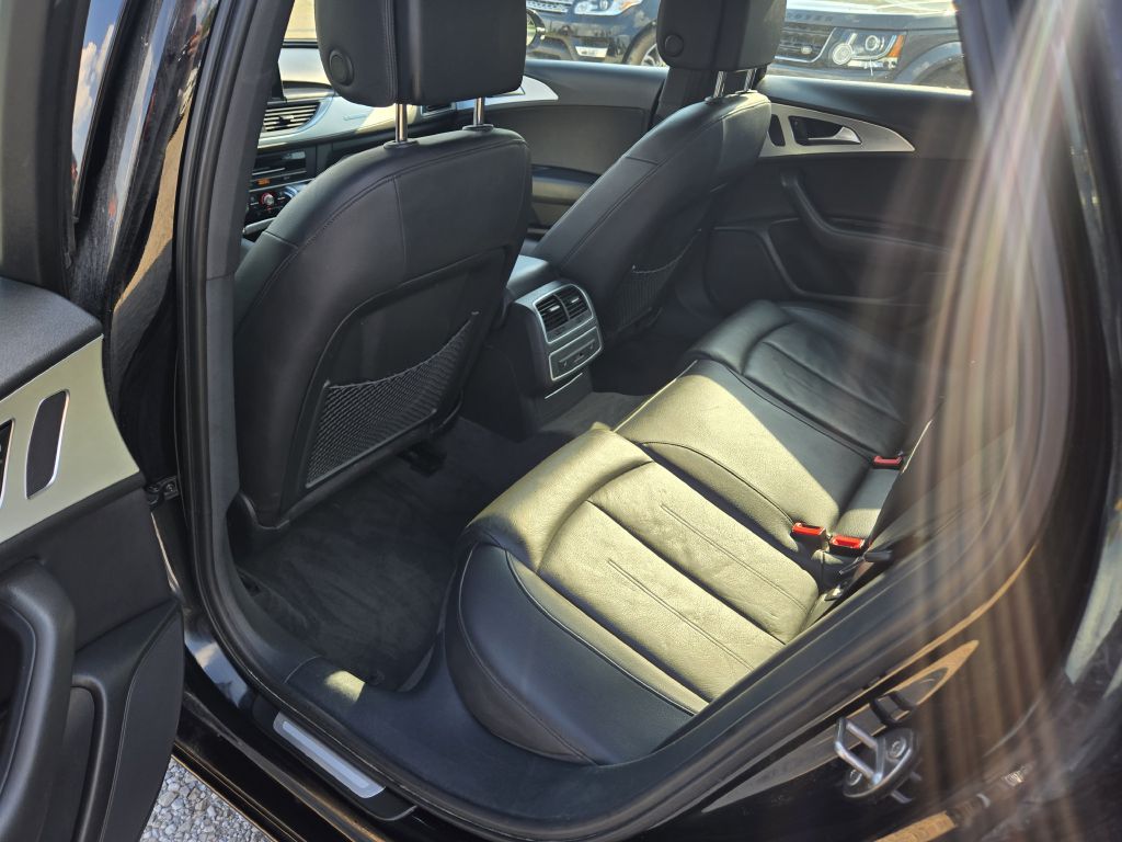 Photo 29 of this AUDI A6