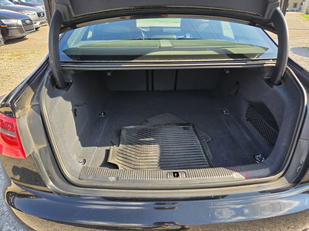 Photo 32 of this AUDI A6