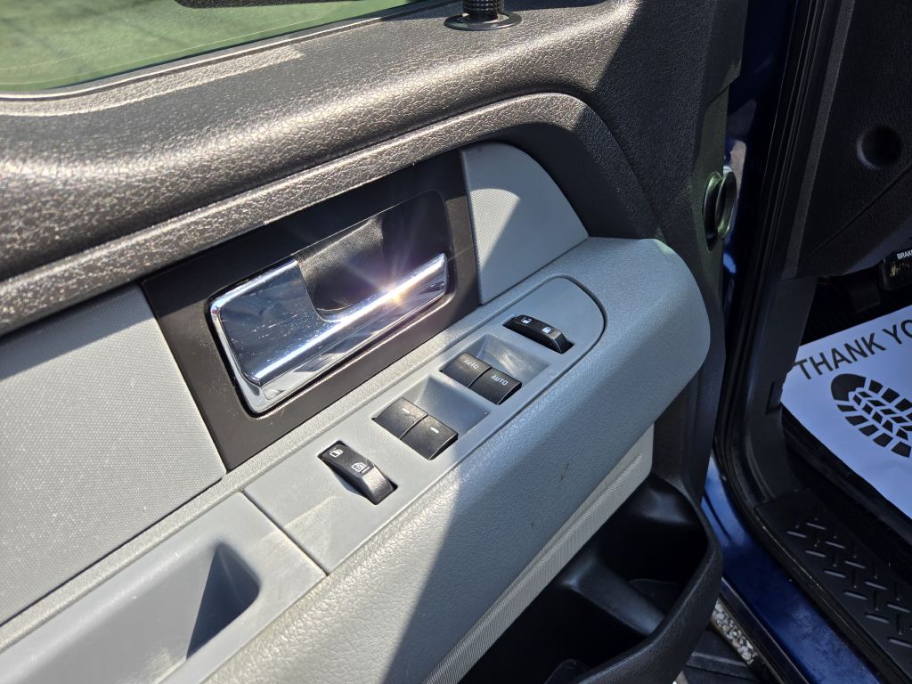 Photo 15 of this FORD F150