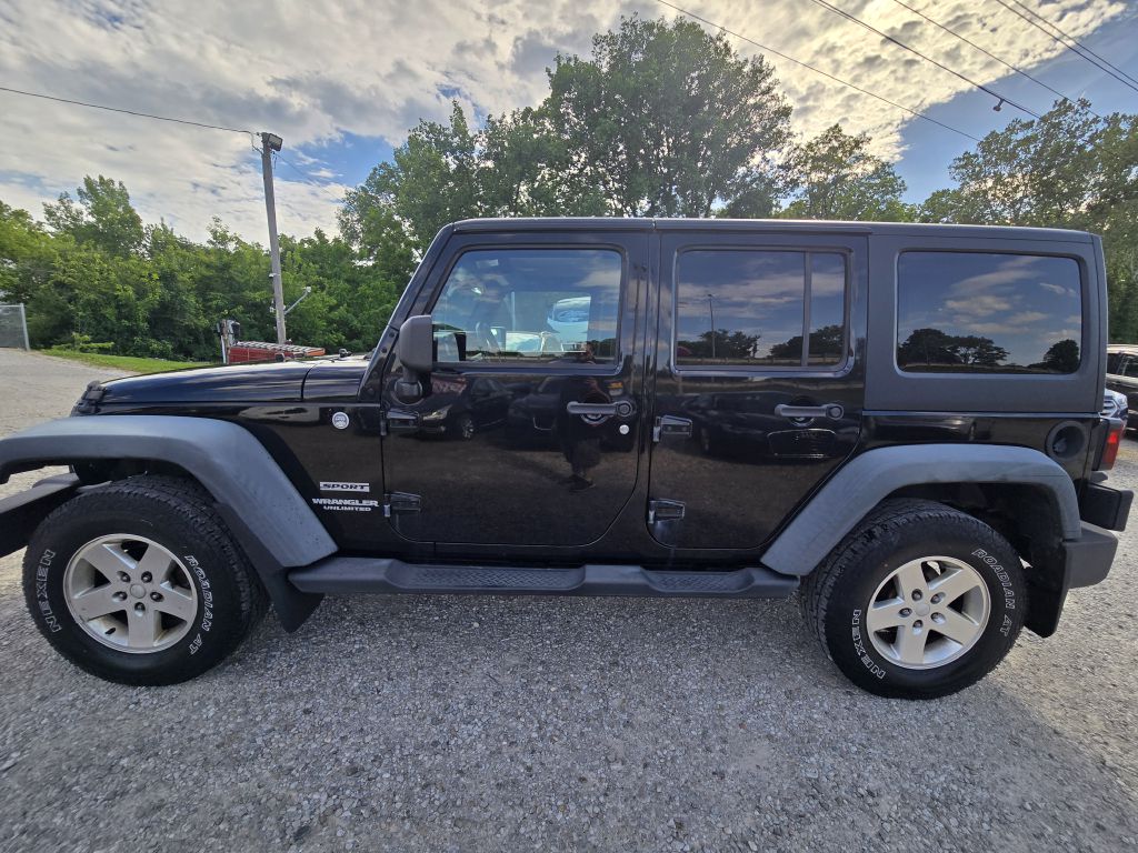 Photo 8 of this JEEP WRANGLER UNLIMI