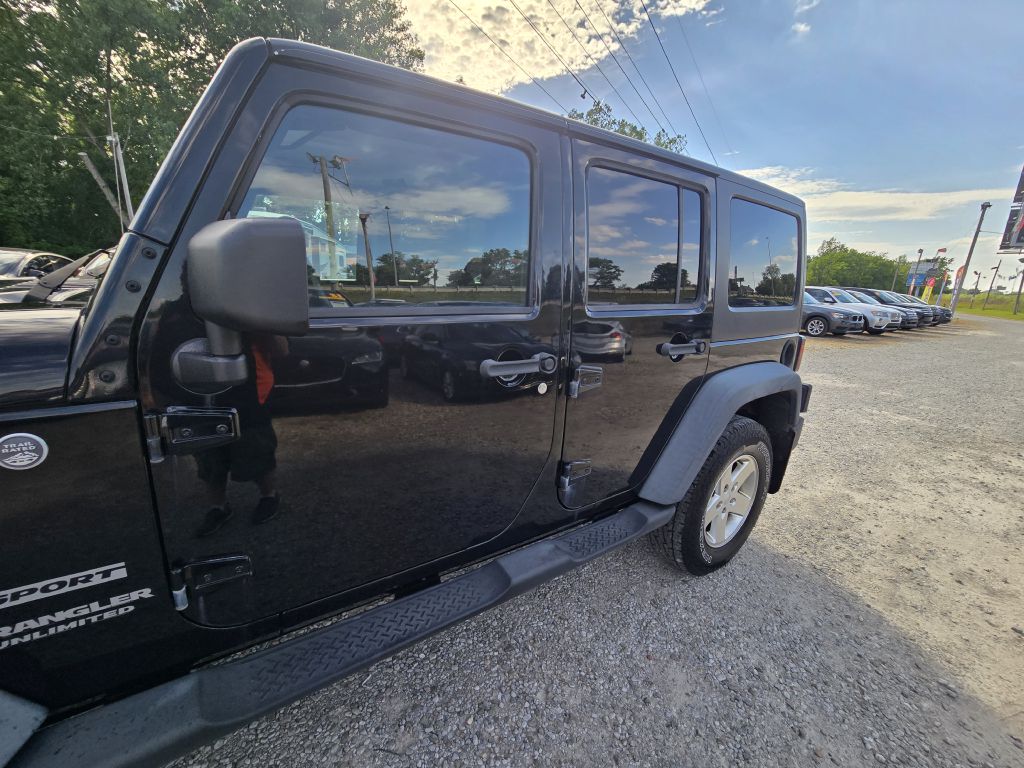 Photo 9 of this JEEP WRANGLER UNLIMI
