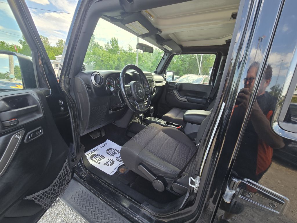 Photo 13 of this JEEP WRANGLER UNLIMI