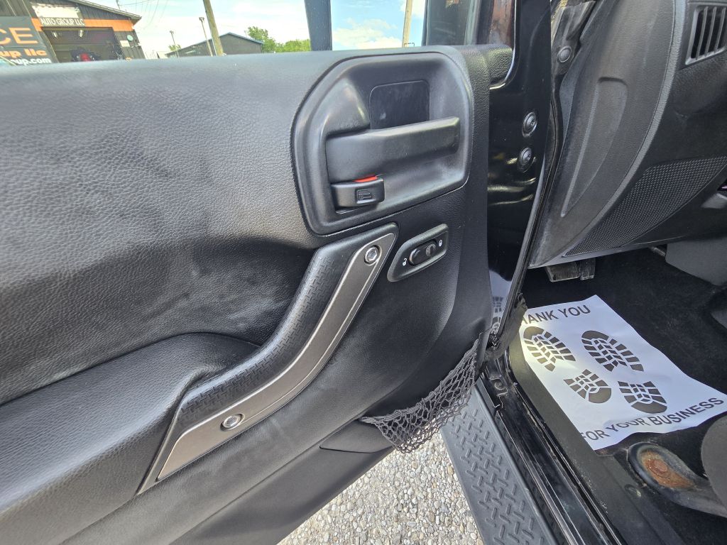Photo 15 of this JEEP WRANGLER UNLIMI