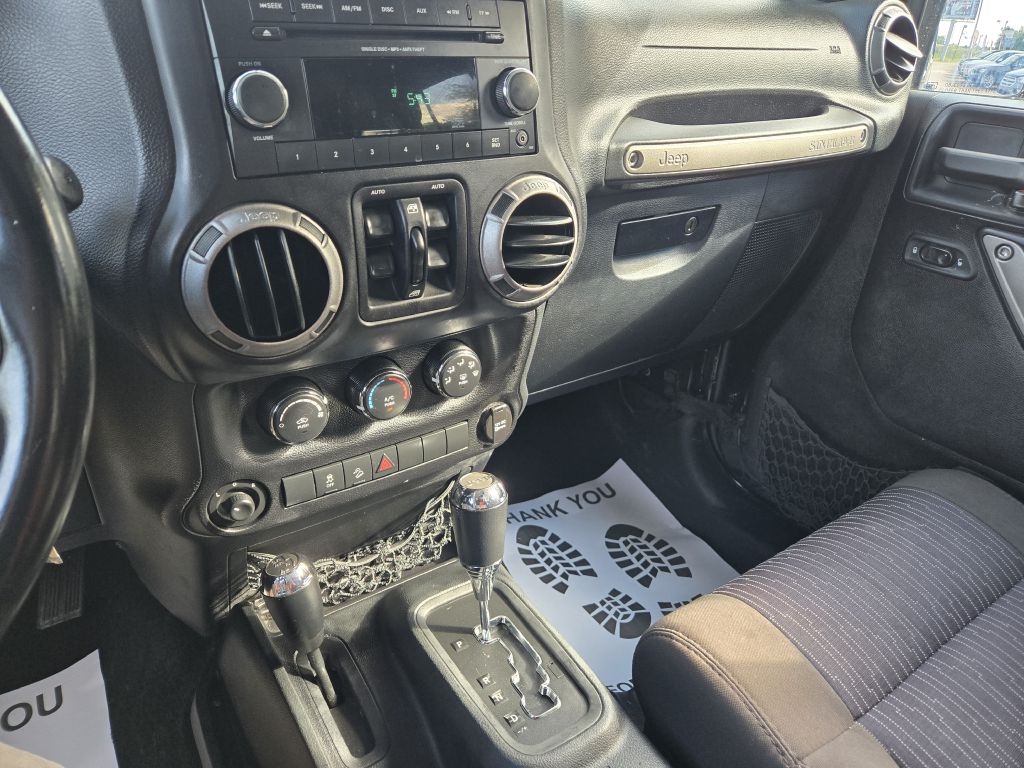 Photo 17 of this JEEP WRANGLER UNLIMI