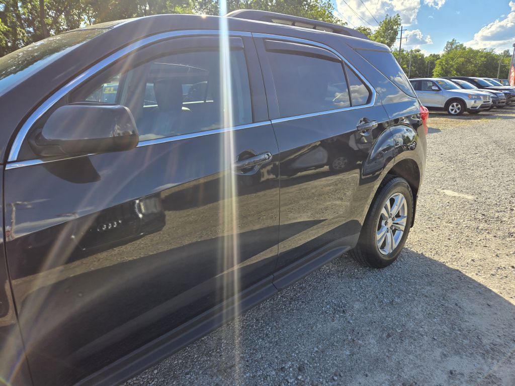 Photo 9 of this CHEVROLET EQUINOX
