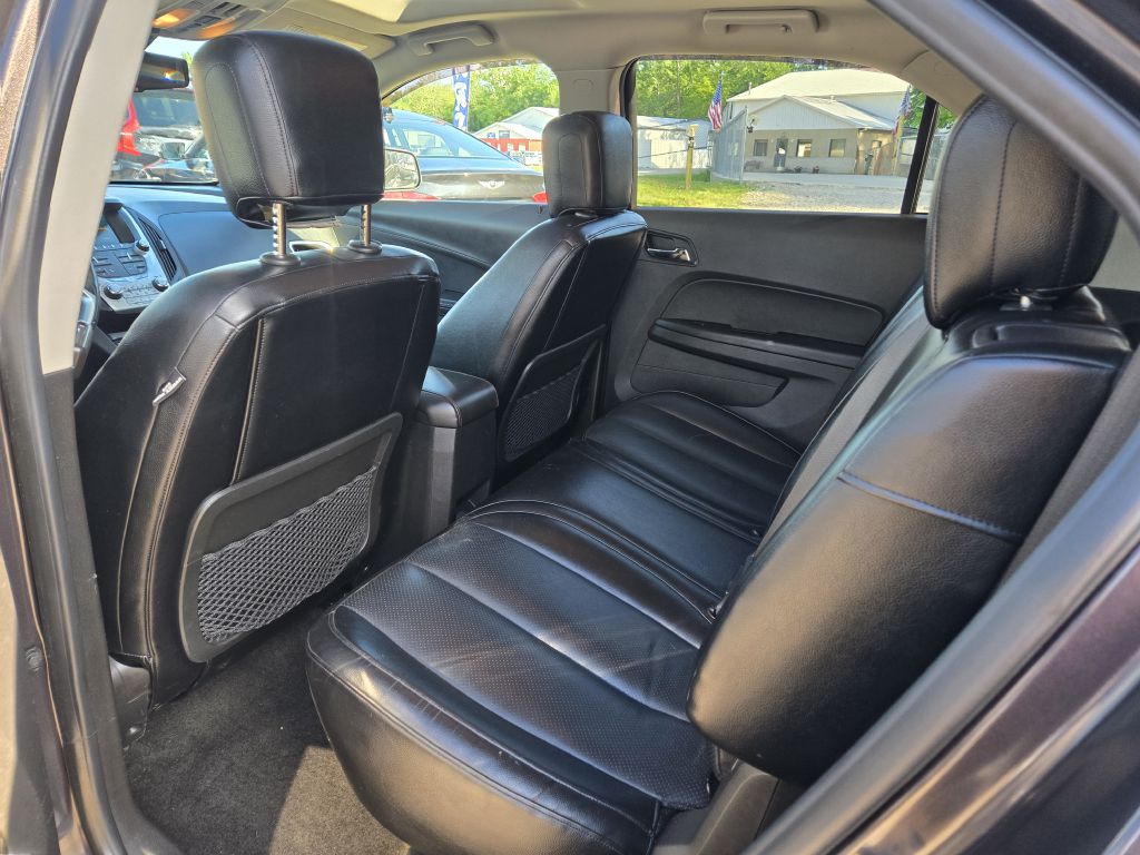 Photo 29 of this CHEVROLET EQUINOX