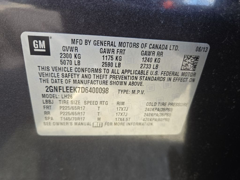 Photo 33 of this CHEVROLET EQUINOX