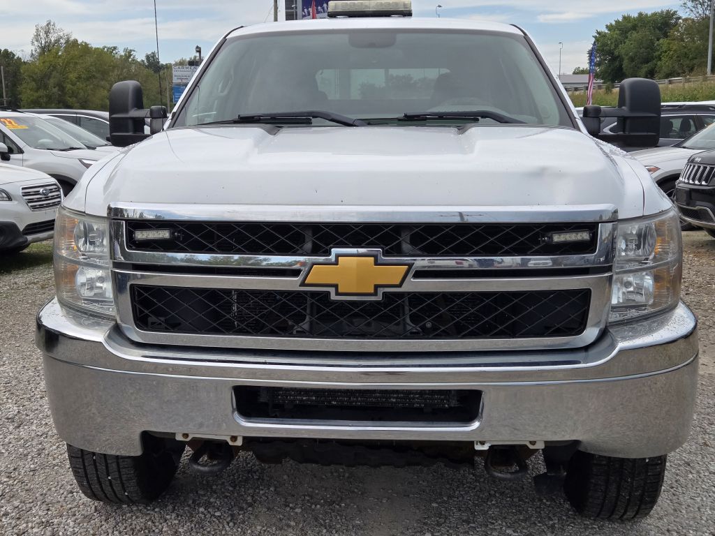 Photo 2 of this CHEVROLET SILVERADO 2500