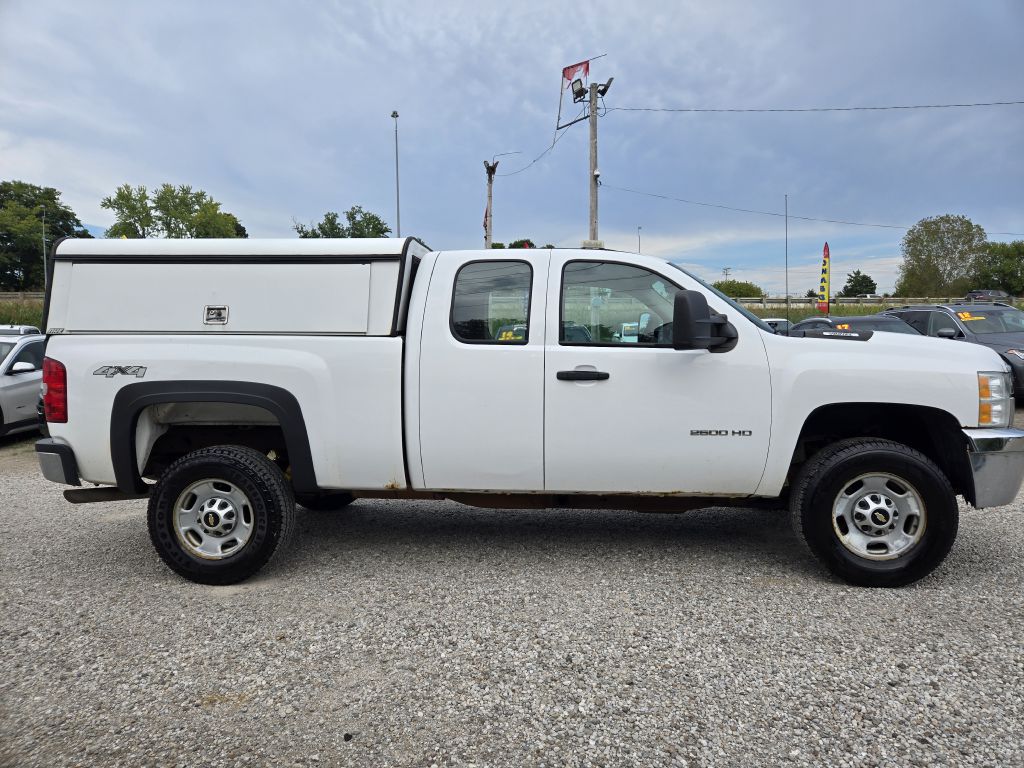 Photo 4 of this CHEVROLET SILVERADO 2500