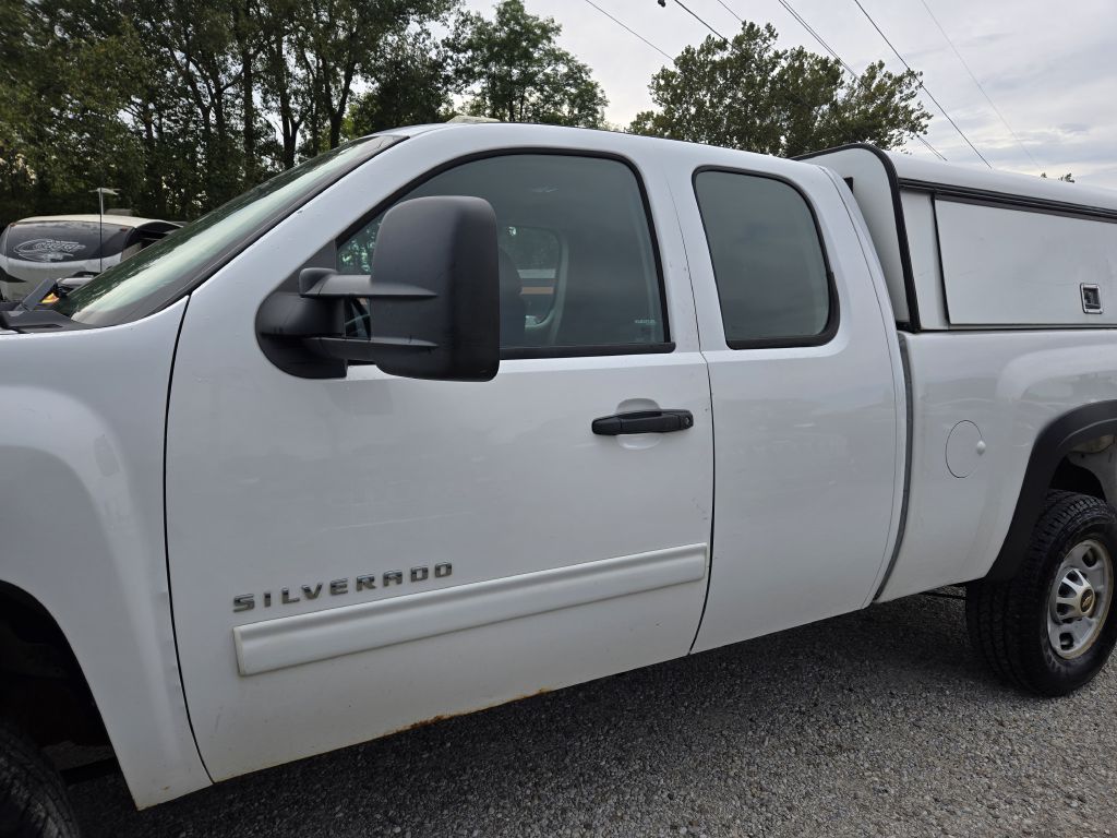 Photo 9 of this CHEVROLET SILVERADO 2500