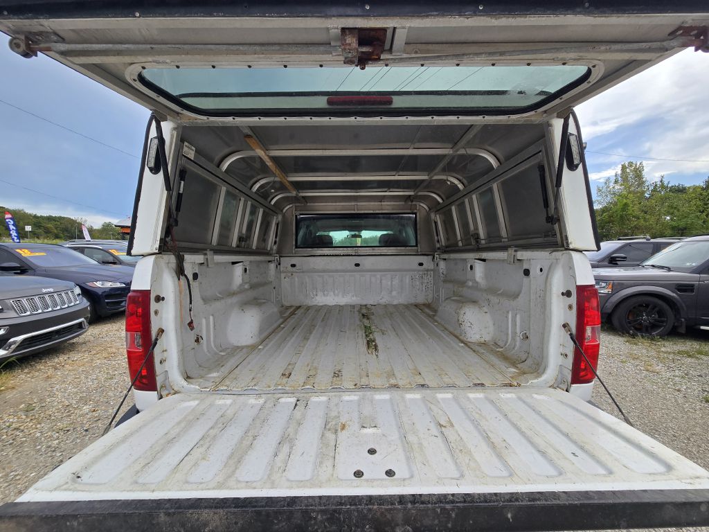 Photo 12 of this CHEVROLET SILVERADO 2500