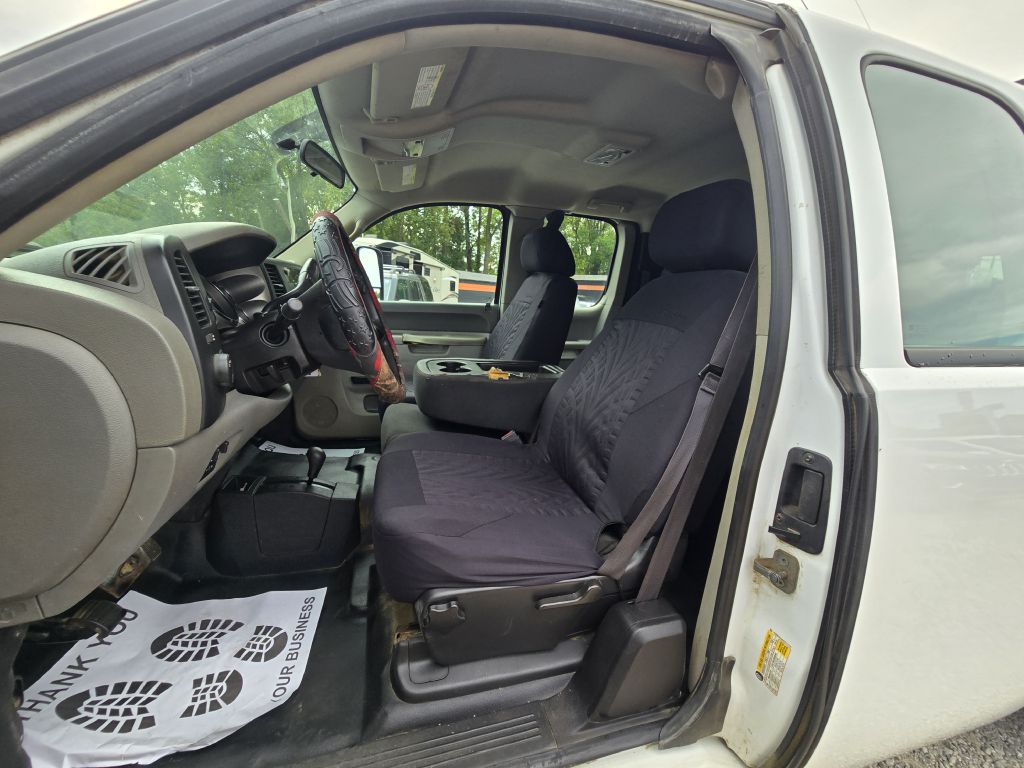 Photo 14 of this CHEVROLET SILVERADO 2500