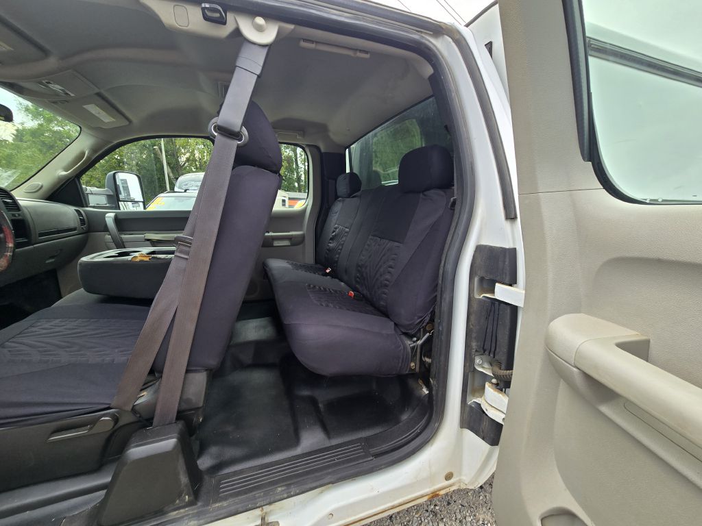 Photo 15 of this CHEVROLET SILVERADO 2500