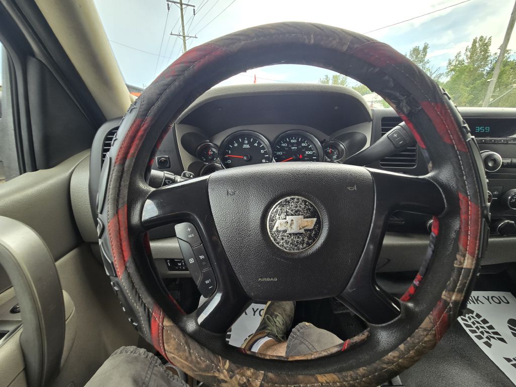 Photo 20 of this CHEVROLET SILVERADO 2500