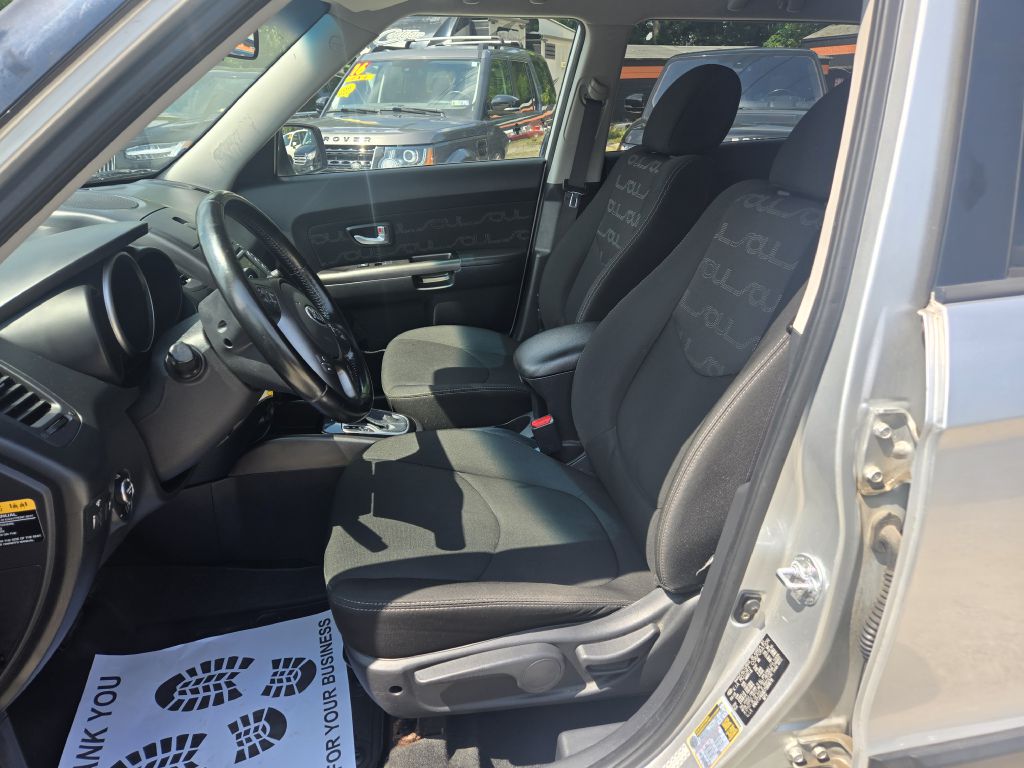 Photo 11 of this KIA SOUL