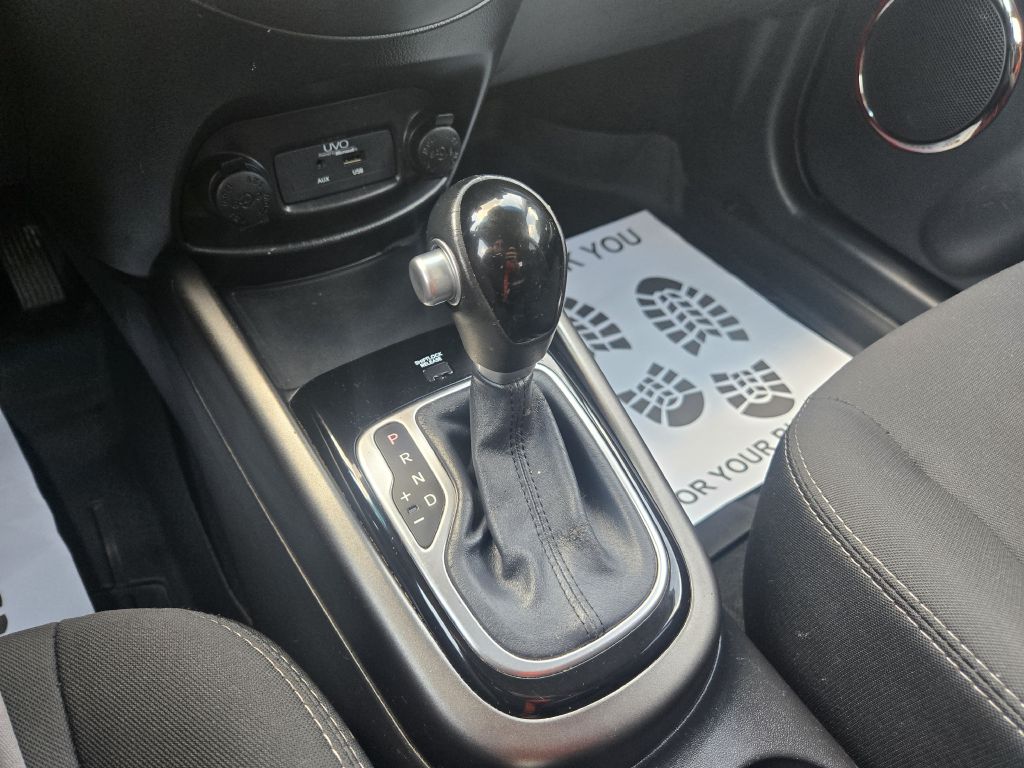 Photo 18 of this KIA SOUL