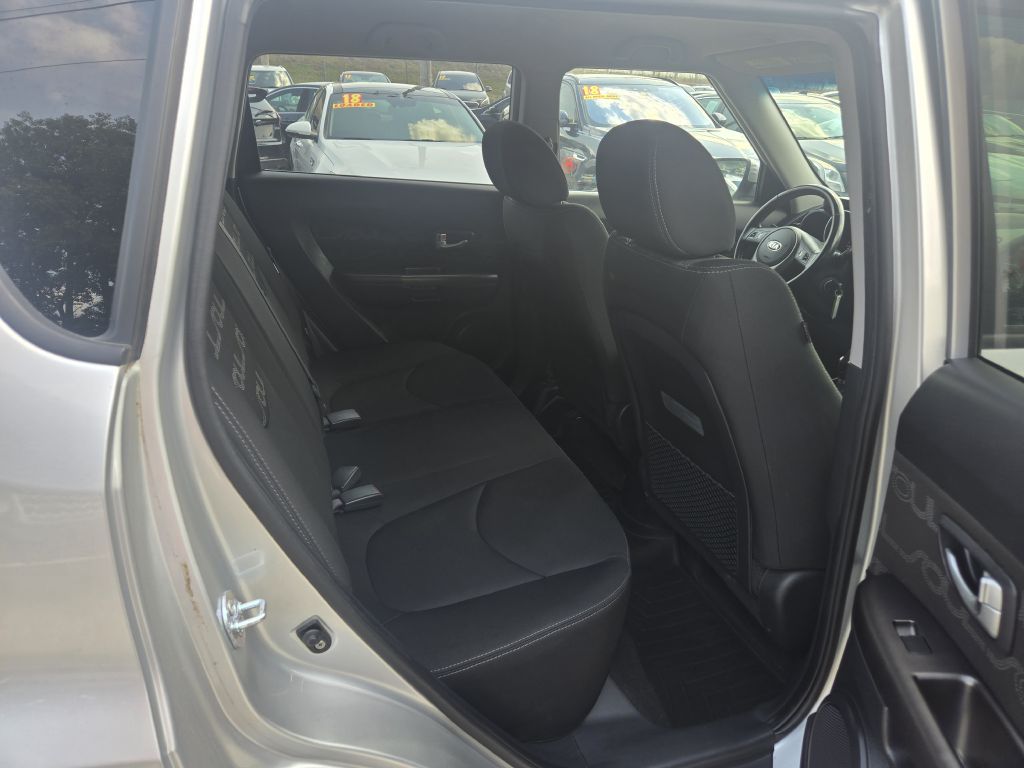 Photo 22 of this KIA SOUL