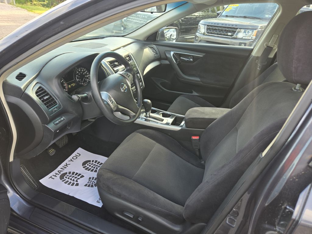 Photo 11 of this NISSAN ALTIMA