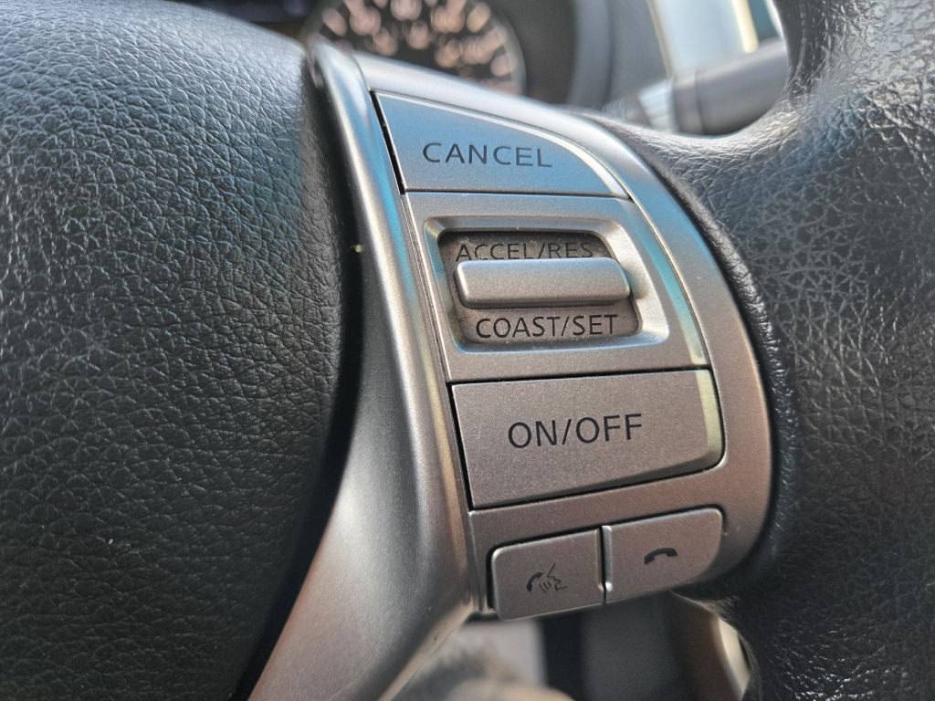 Photo 17 of this NISSAN ALTIMA