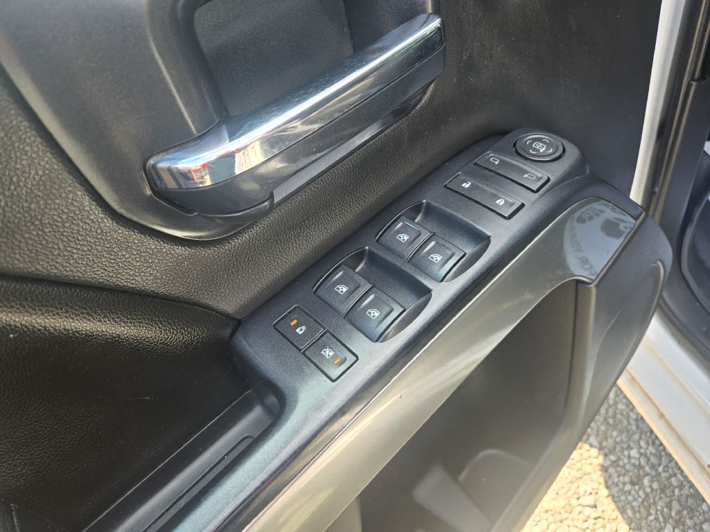 Photo 13 of this CHEVROLET SILVERADO 1500