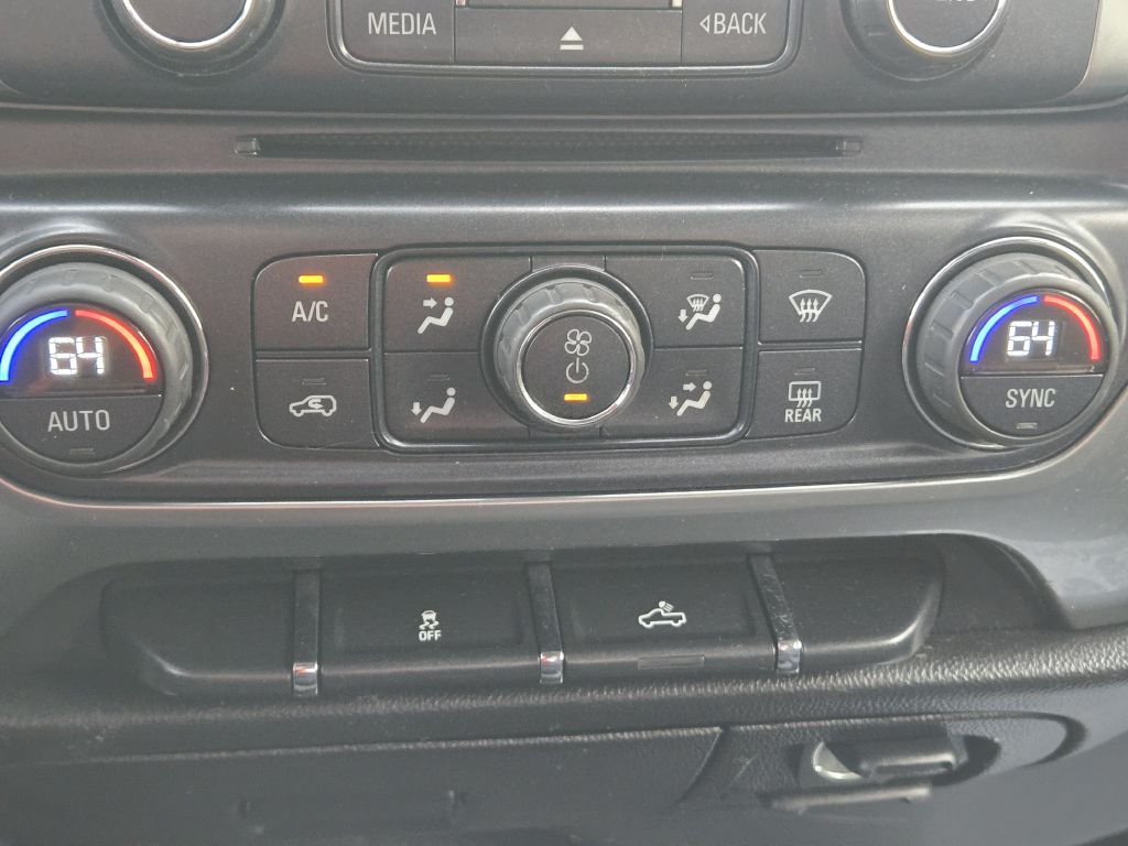 Photo 21 of this CHEVROLET SILVERADO 1500