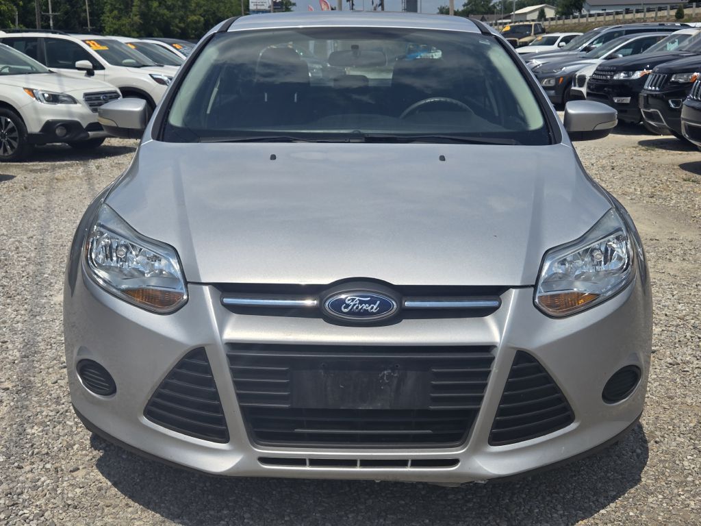 Photo 2 of this FORD FOCUS