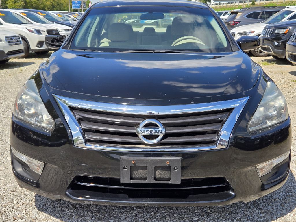 Photo 2 of this NISSAN ALTIMA