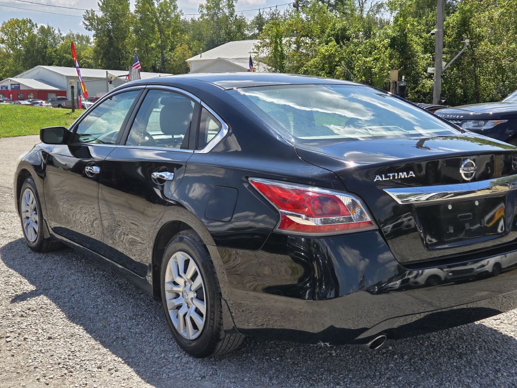 Photo 7 of this NISSAN ALTIMA