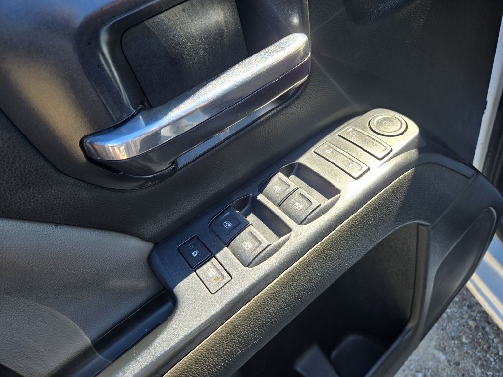 Photo 11 of this CHEVROLET SILVERADO 1500