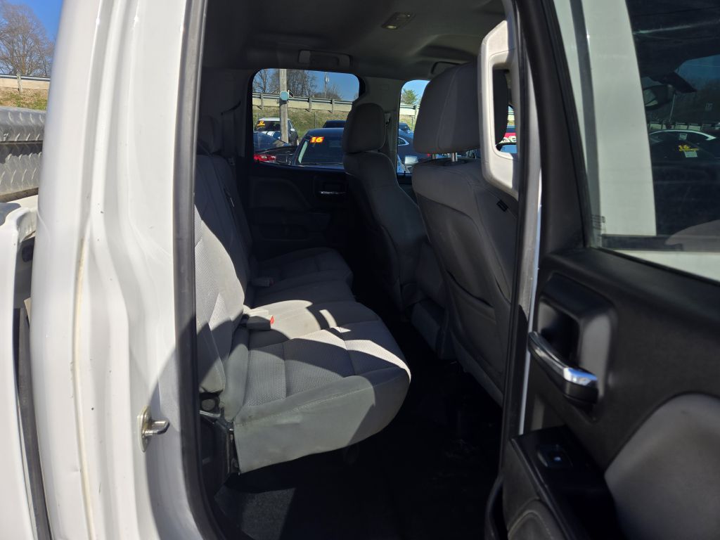 Photo 21 of this CHEVROLET SILVERADO 1500