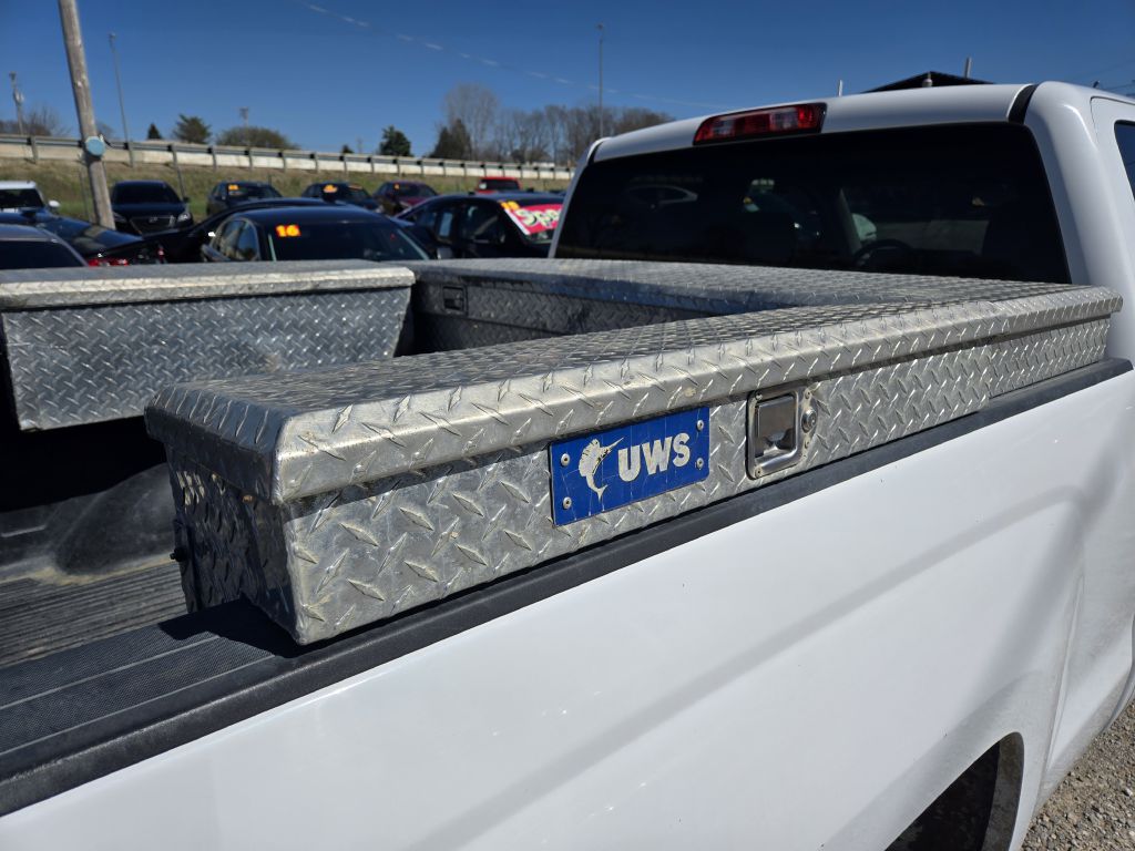Photo 24 of this CHEVROLET SILVERADO 1500