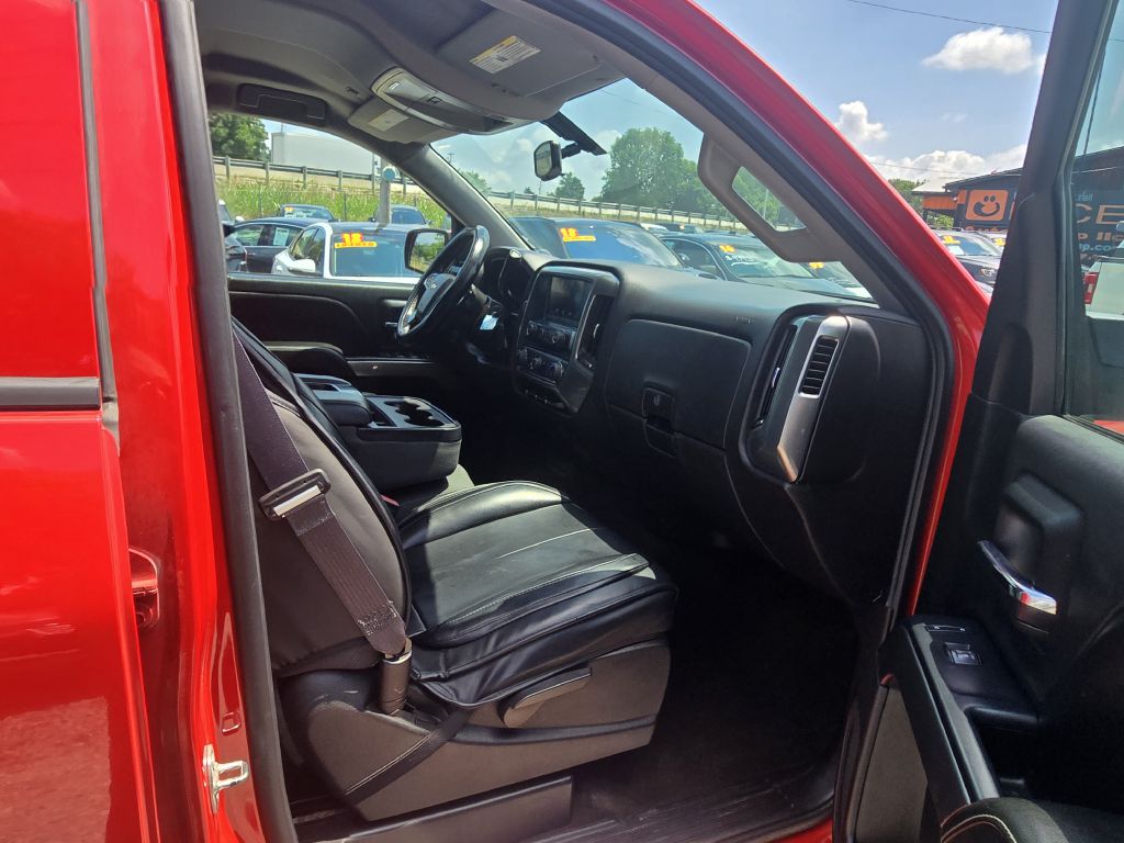 Photo 29 of this CHEVROLET SILVERADO 1500
