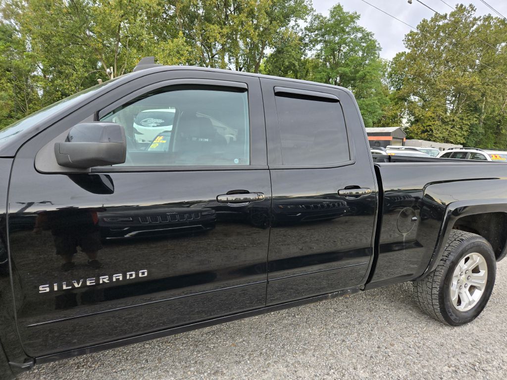 Photo 8 of this CHEVROLET SILVERADO 1500