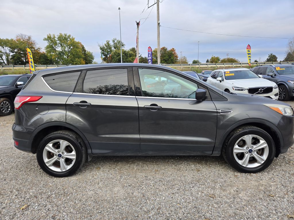 Photo 4 of this FORD ESCAPE