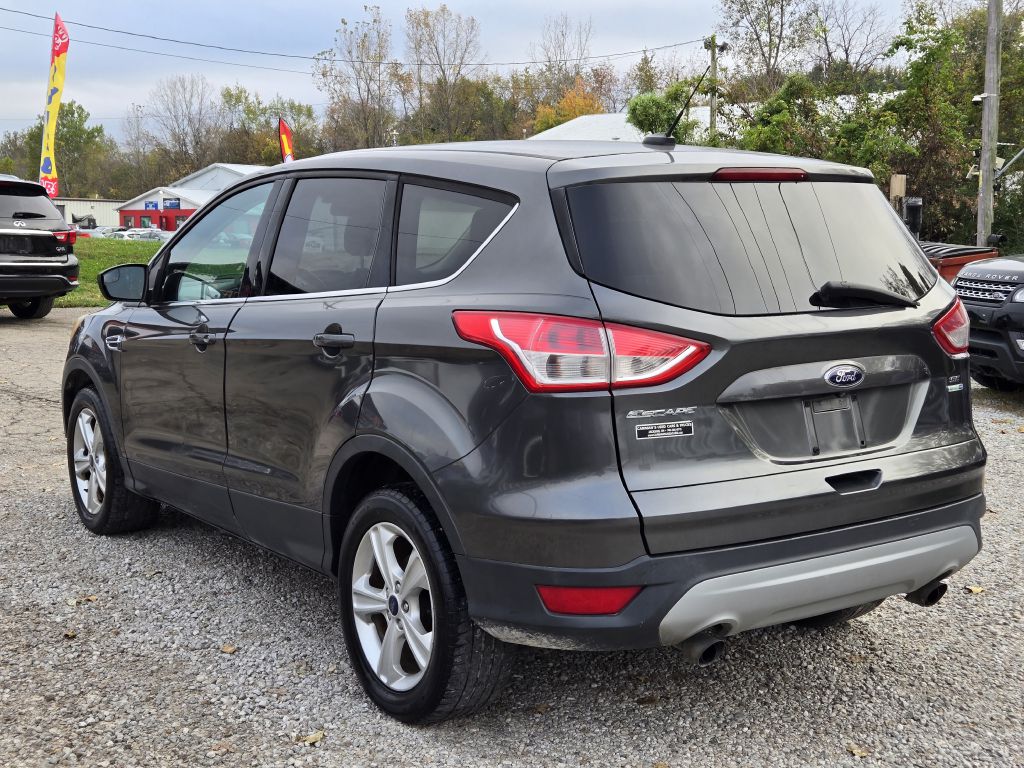 Photo 7 of this FORD ESCAPE