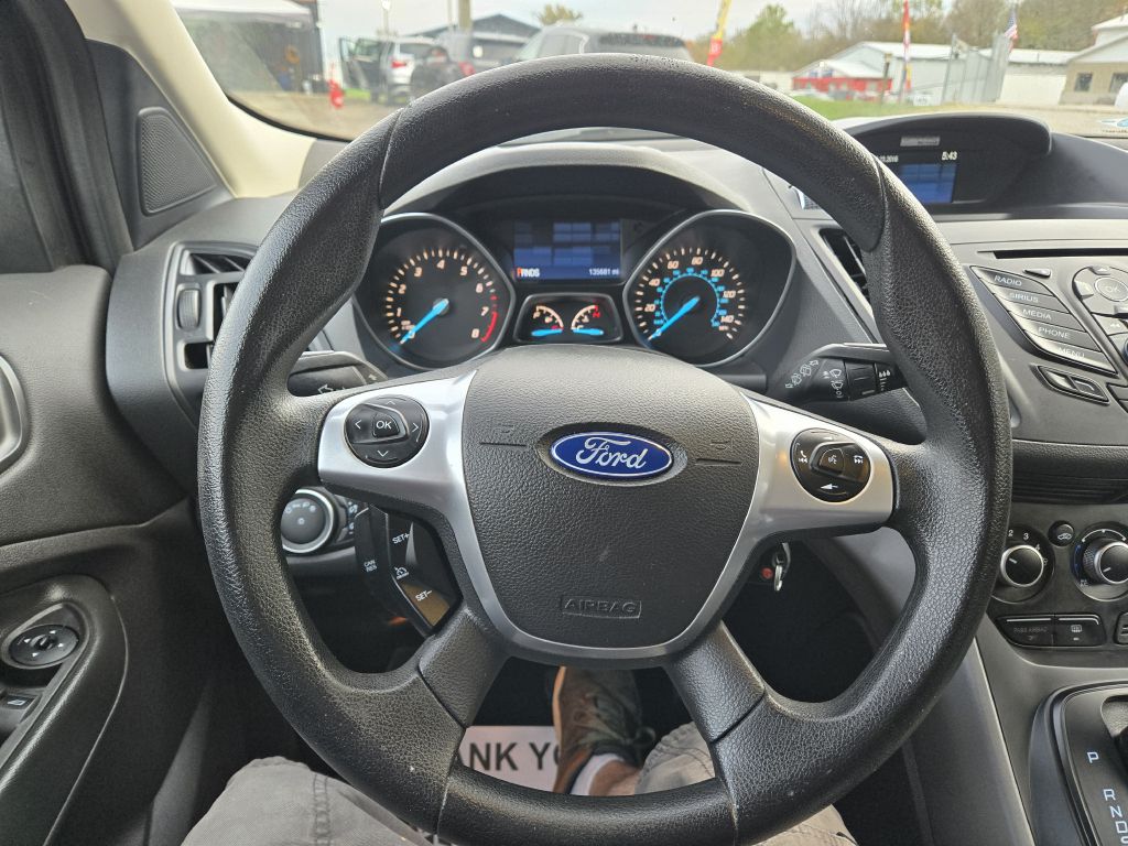 Photo 15 of this FORD ESCAPE