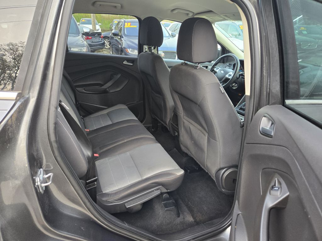 Photo 24 of this FORD ESCAPE