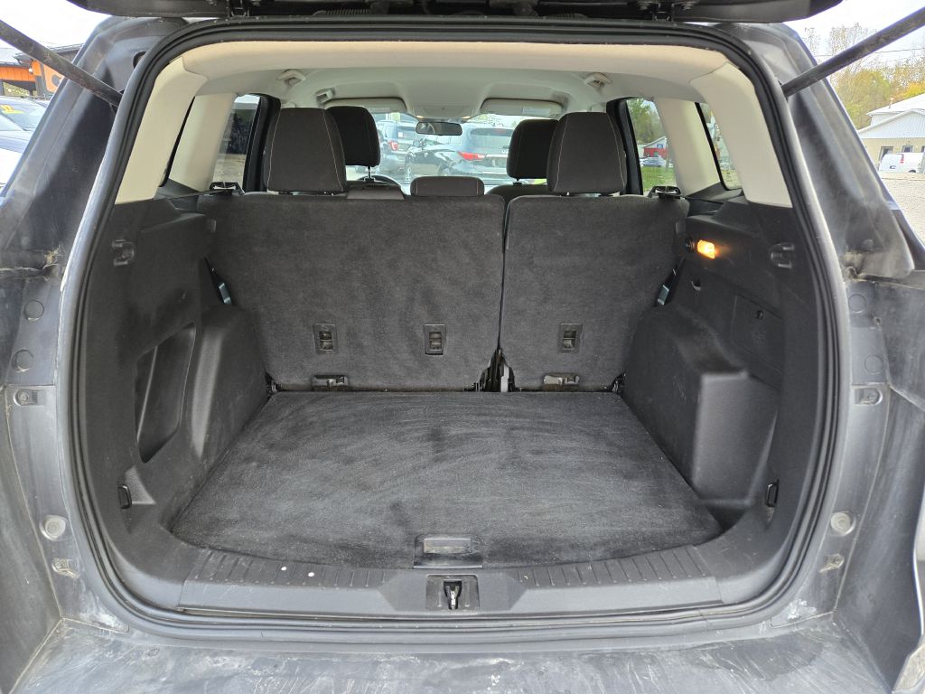 Photo 26 of this FORD ESCAPE