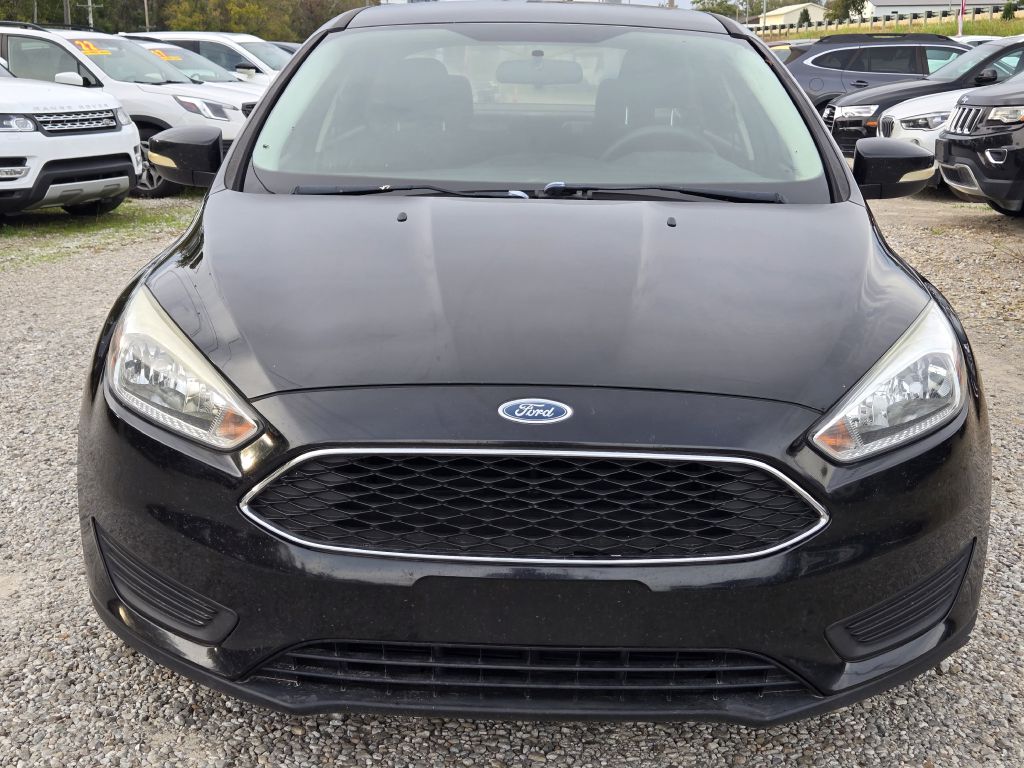 Photo 2 of this FORD FOCUS