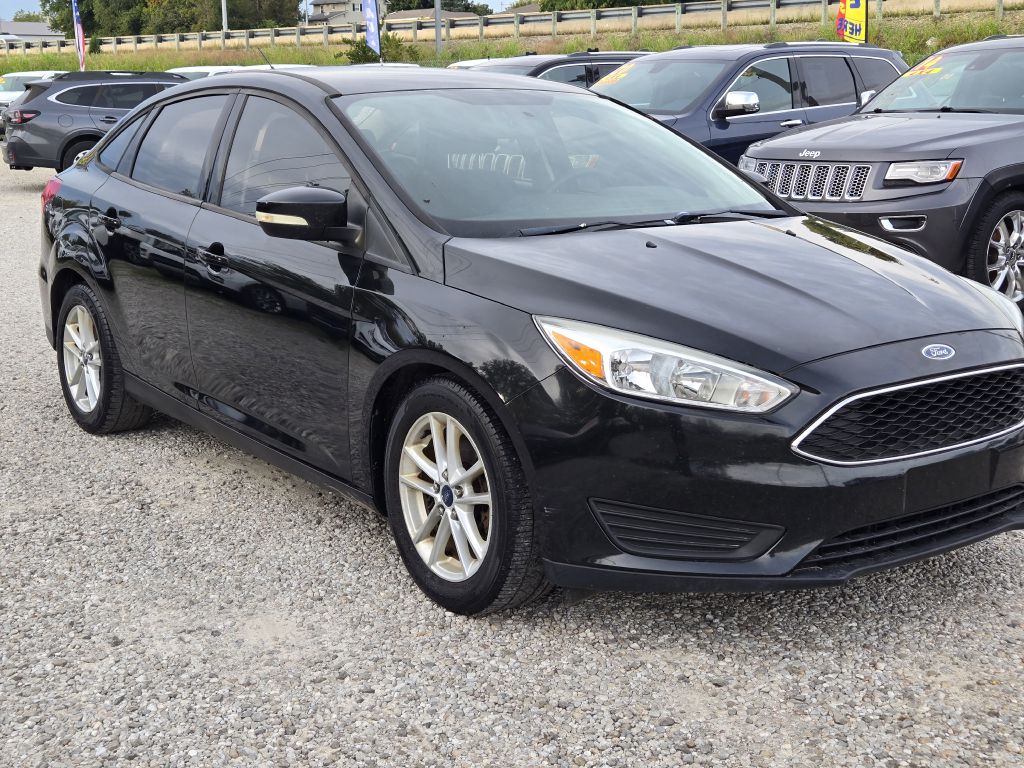 Photo 3 of this FORD FOCUS
