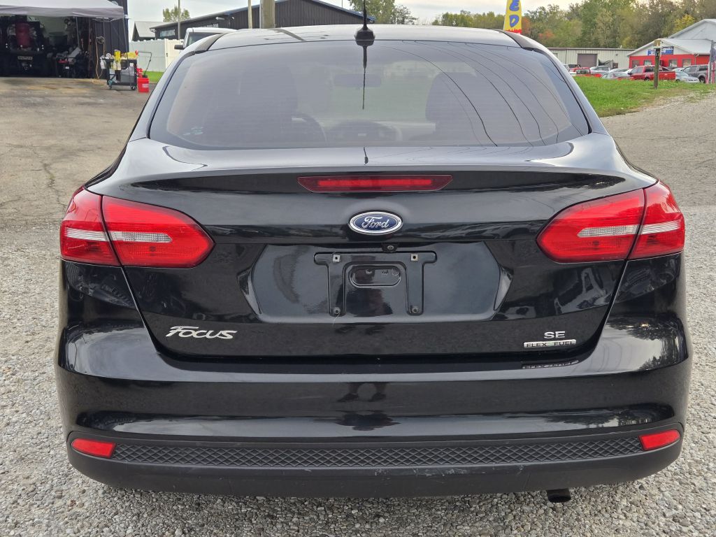 Photo 6 of this FORD FOCUS