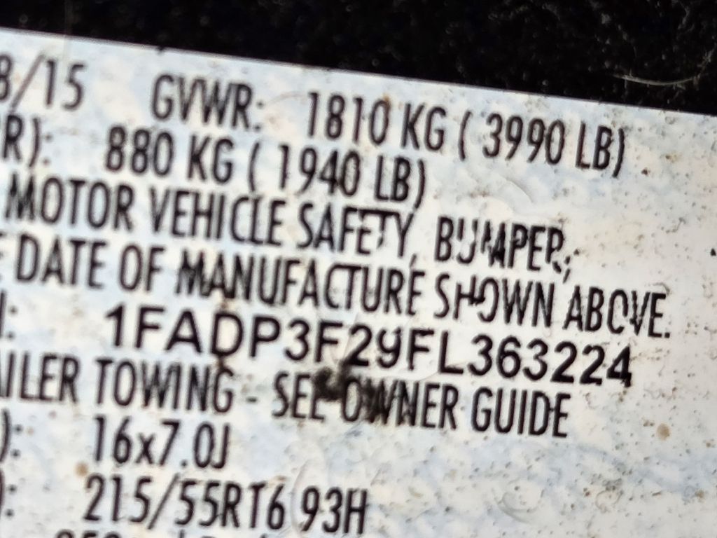 Photo 29 of this FORD FOCUS