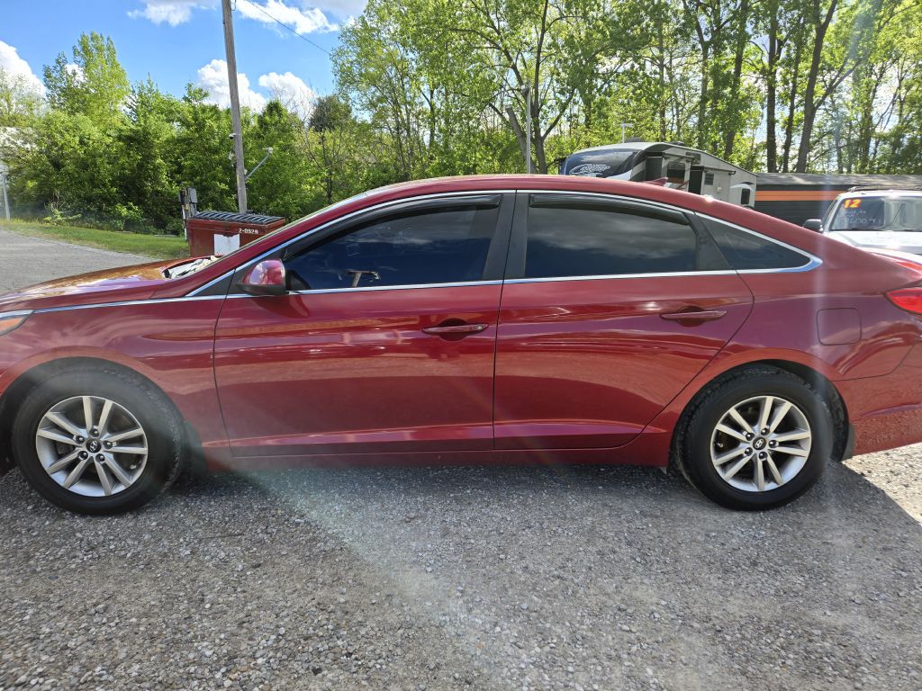 Photo 8 of this HYUNDAI SONATA