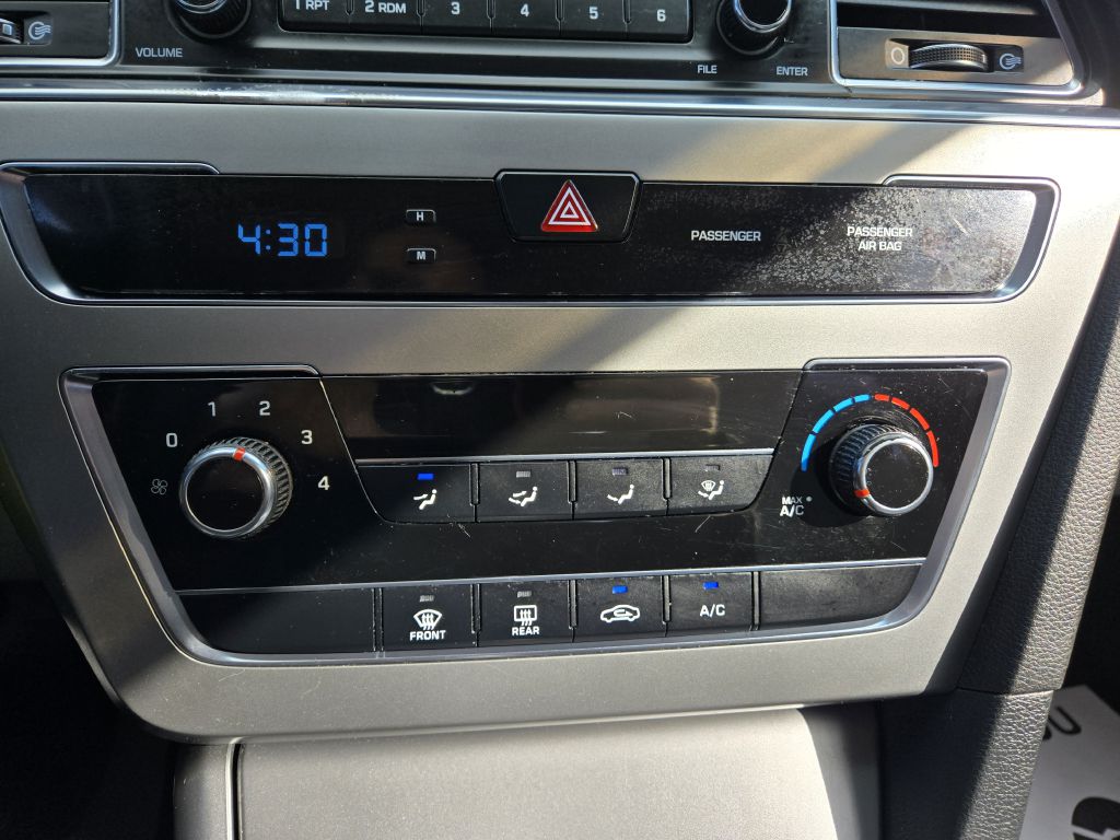 Photo 20 of this HYUNDAI SONATA