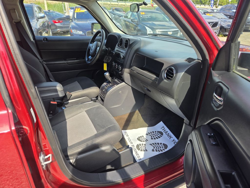 Photo 24 of this JEEP PATRIOT