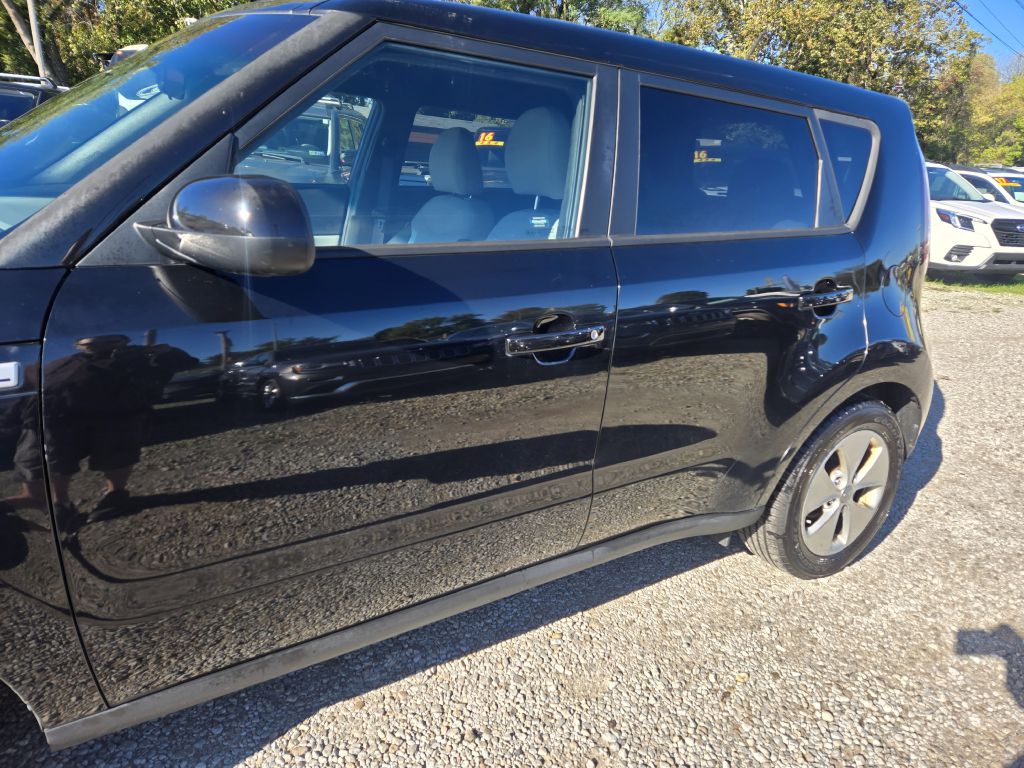 Photo 9 of this KIA SOUL