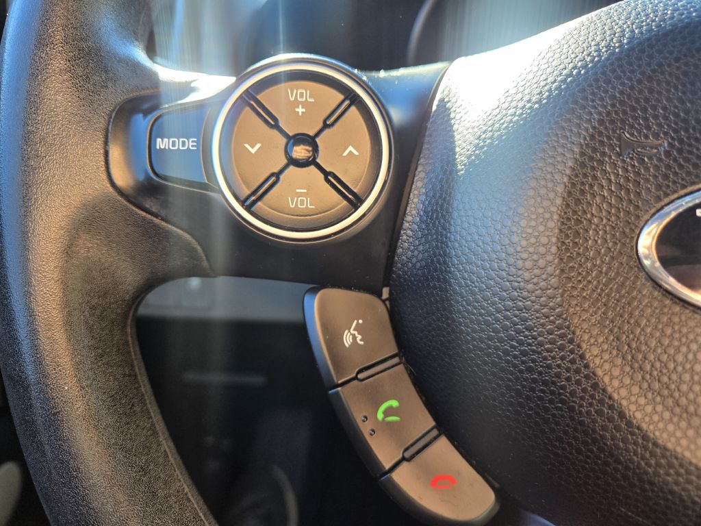 Photo 16 of this KIA SOUL