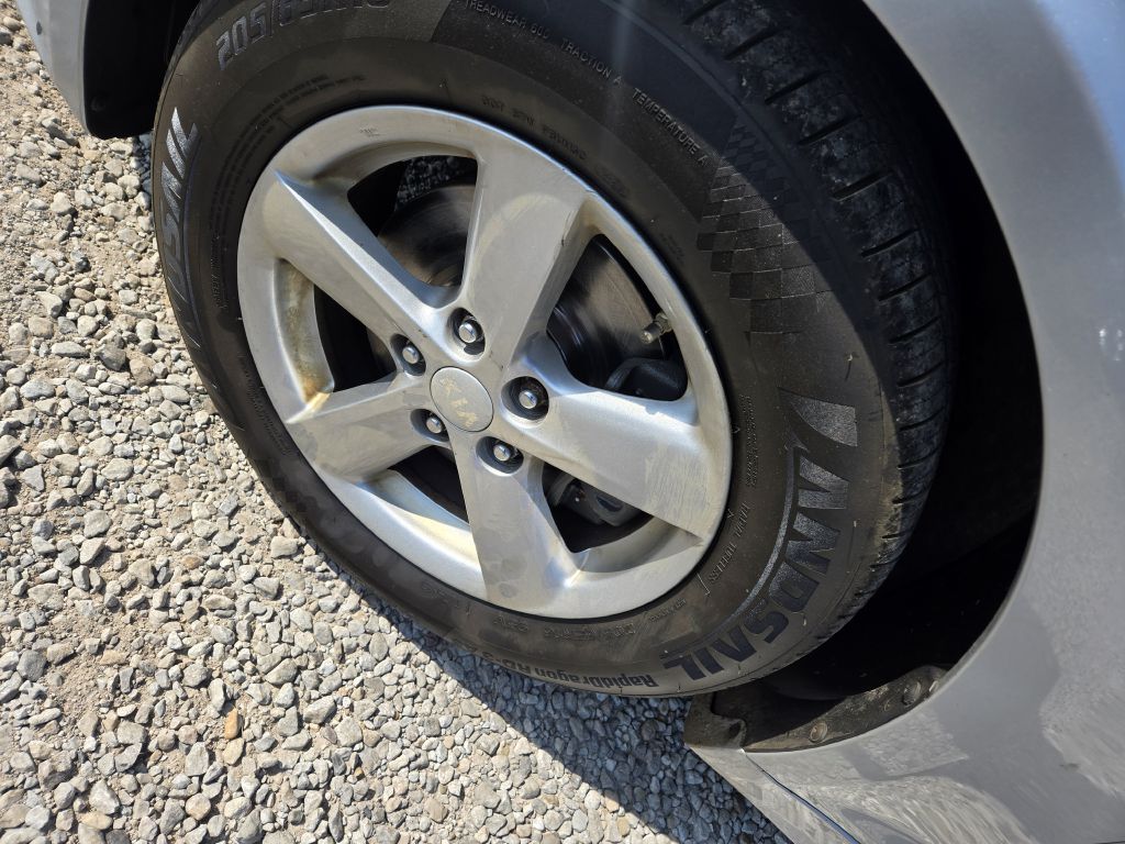 Photo 10 of this KIA OPTIMA