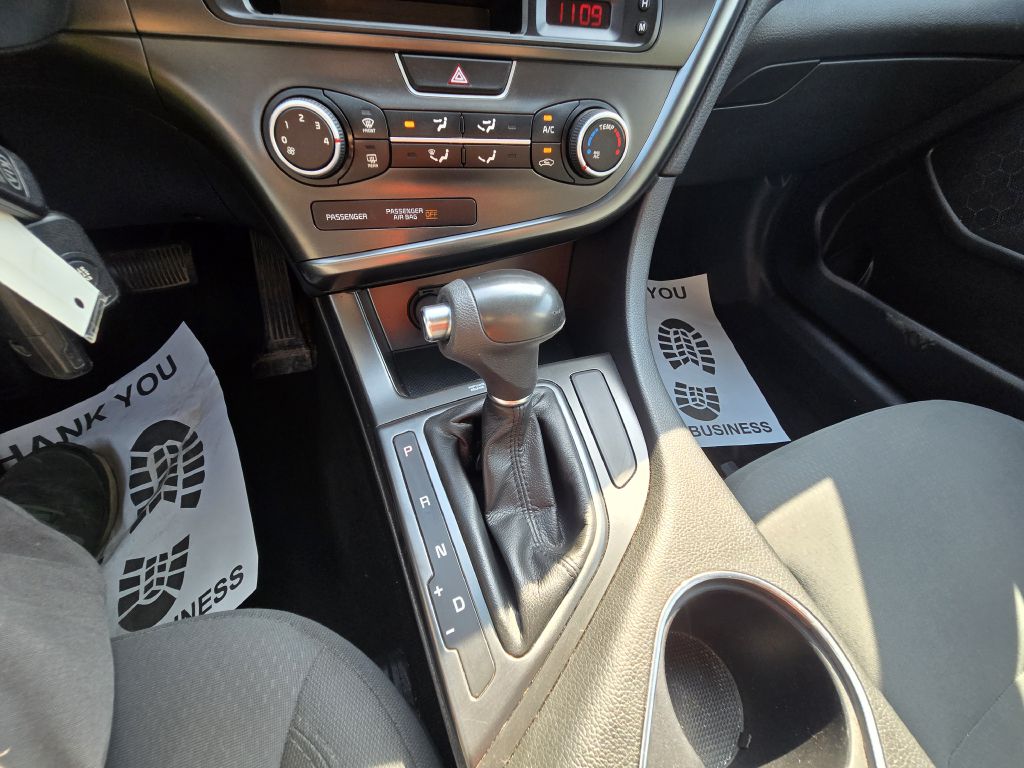 Photo 19 of this KIA OPTIMA