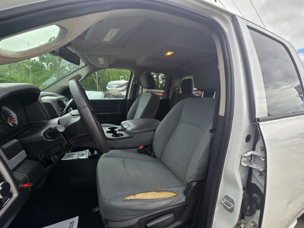 Photo 13 of this RAM 1500